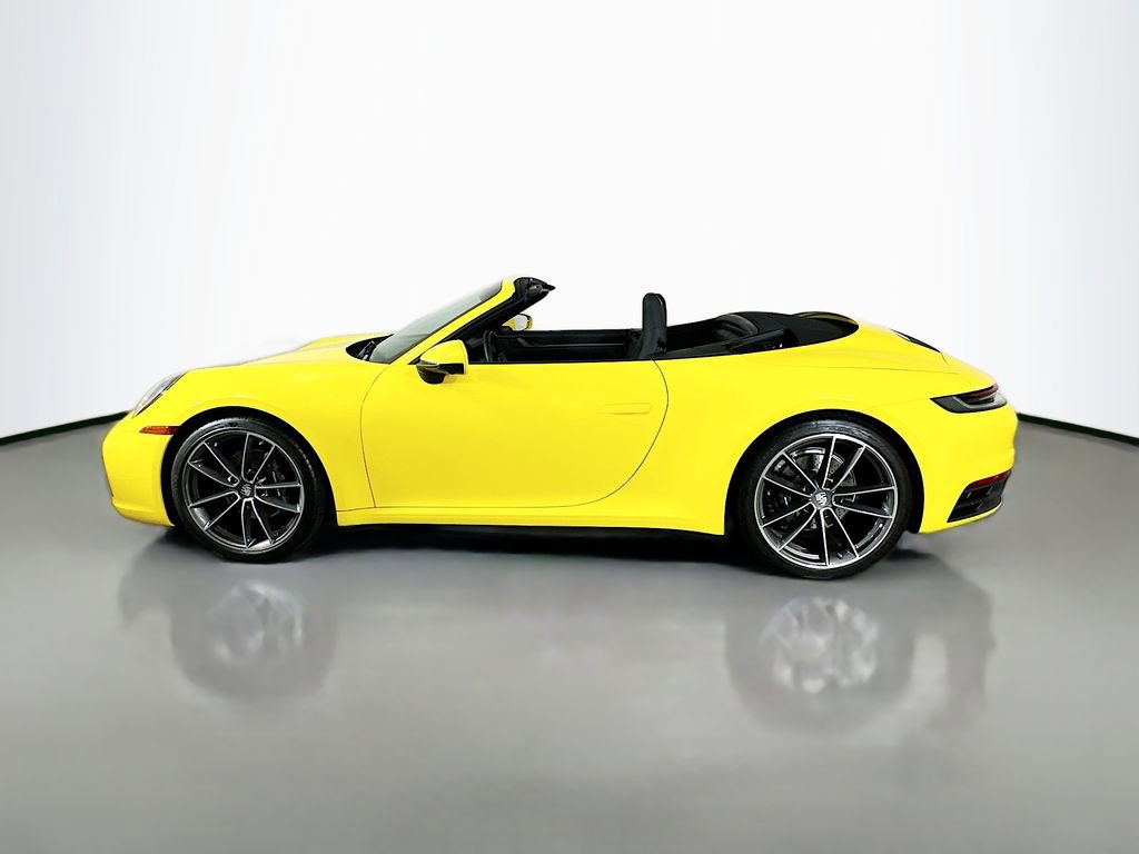 Used 2022 Porsche 911 Carrera image 2