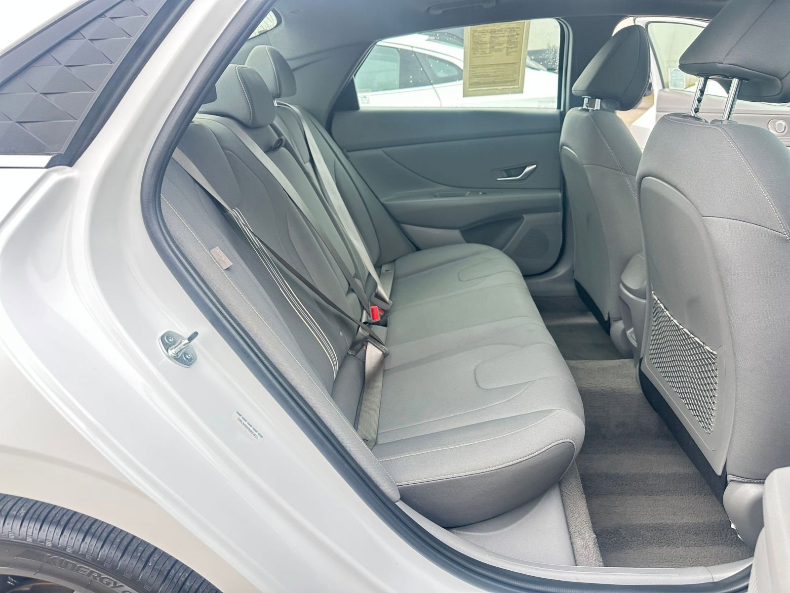 Used 2025 Hyundai Elantra SEL image 40