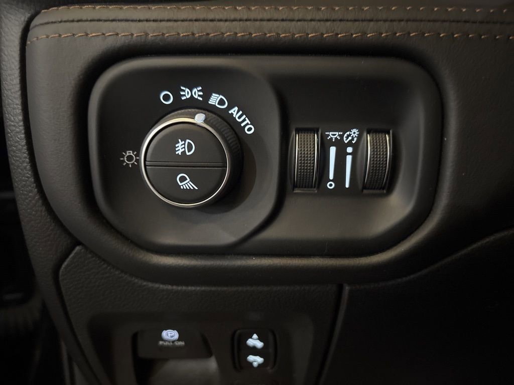 Used 2021 RAM 1500 Limited image 20