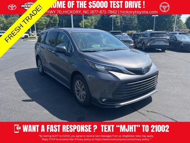Used 2025 Toyota Sienna XLE