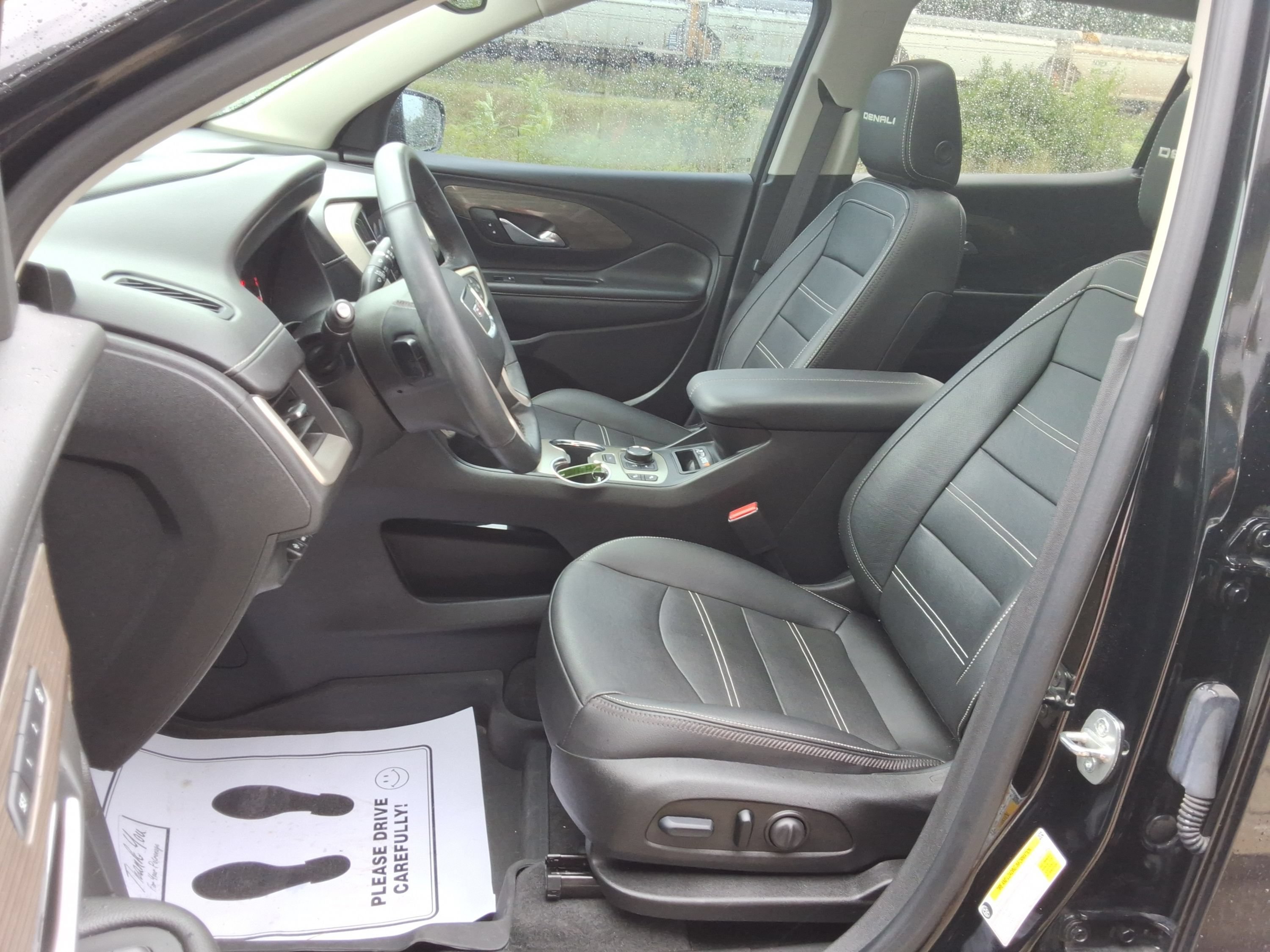 Used 2023 GMC Terrain Denali w/ LPO, Floor Liner Package AWD/4WD image 30