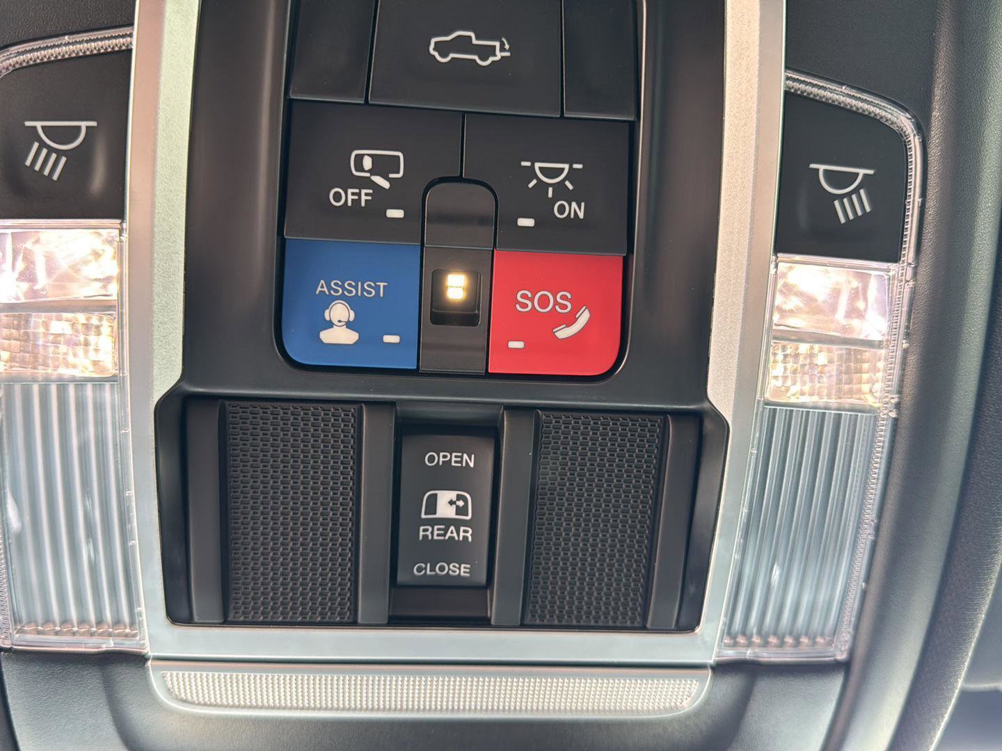 Used 2023 RAM 1500 Laramie image 18