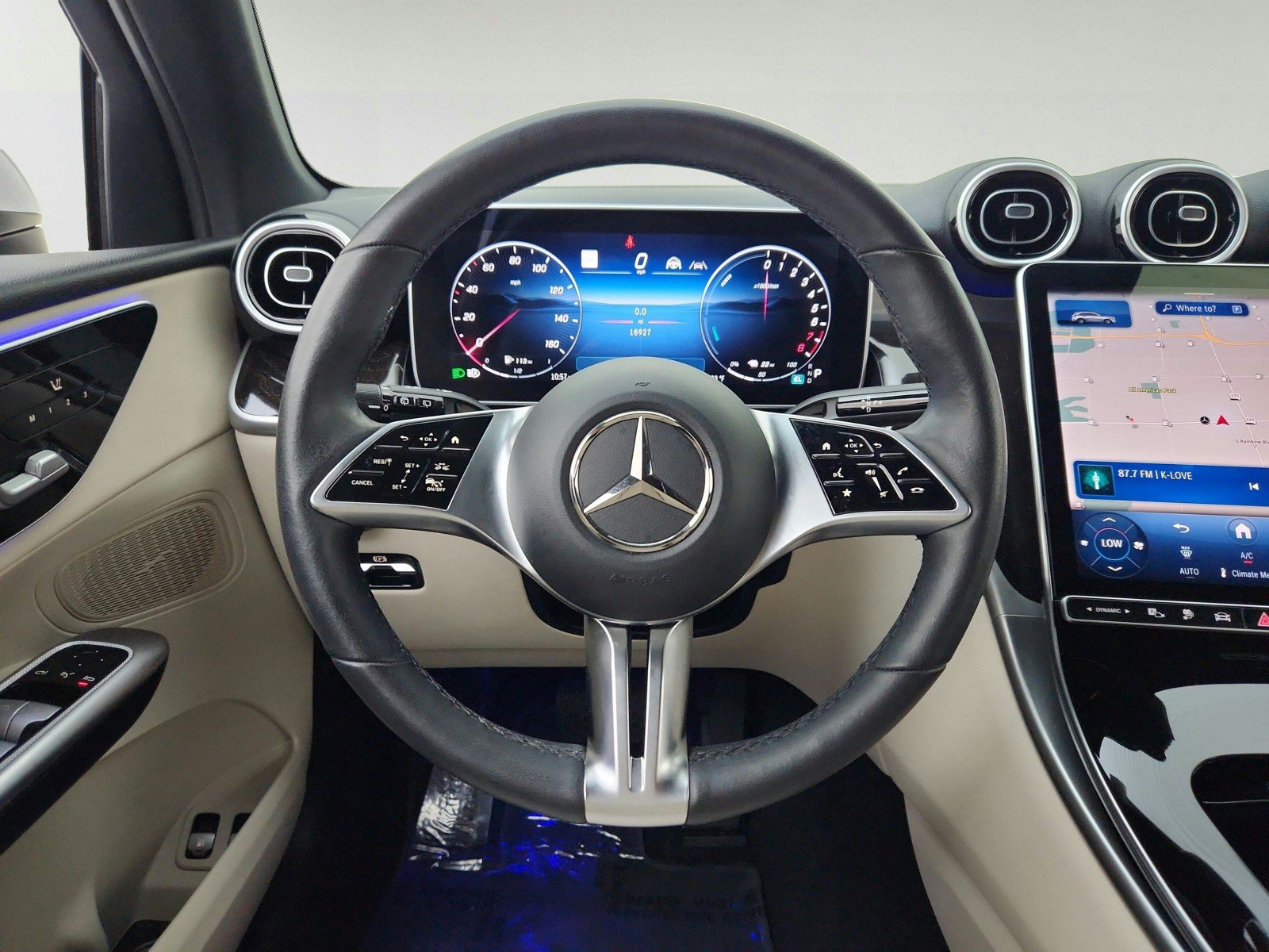 Certified 2025 Mercedes-Benz GLC 350e 4MATIC image 22