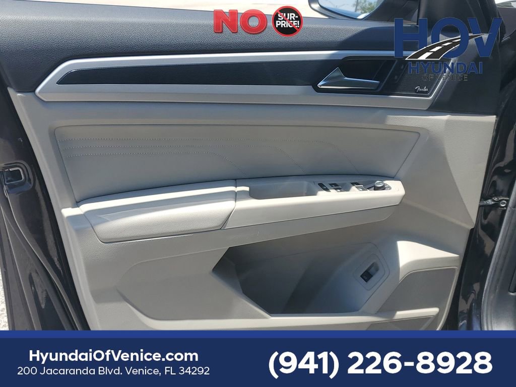 Used 2023 Volkswagen Atlas SEL Premium AWD/4WD image 24