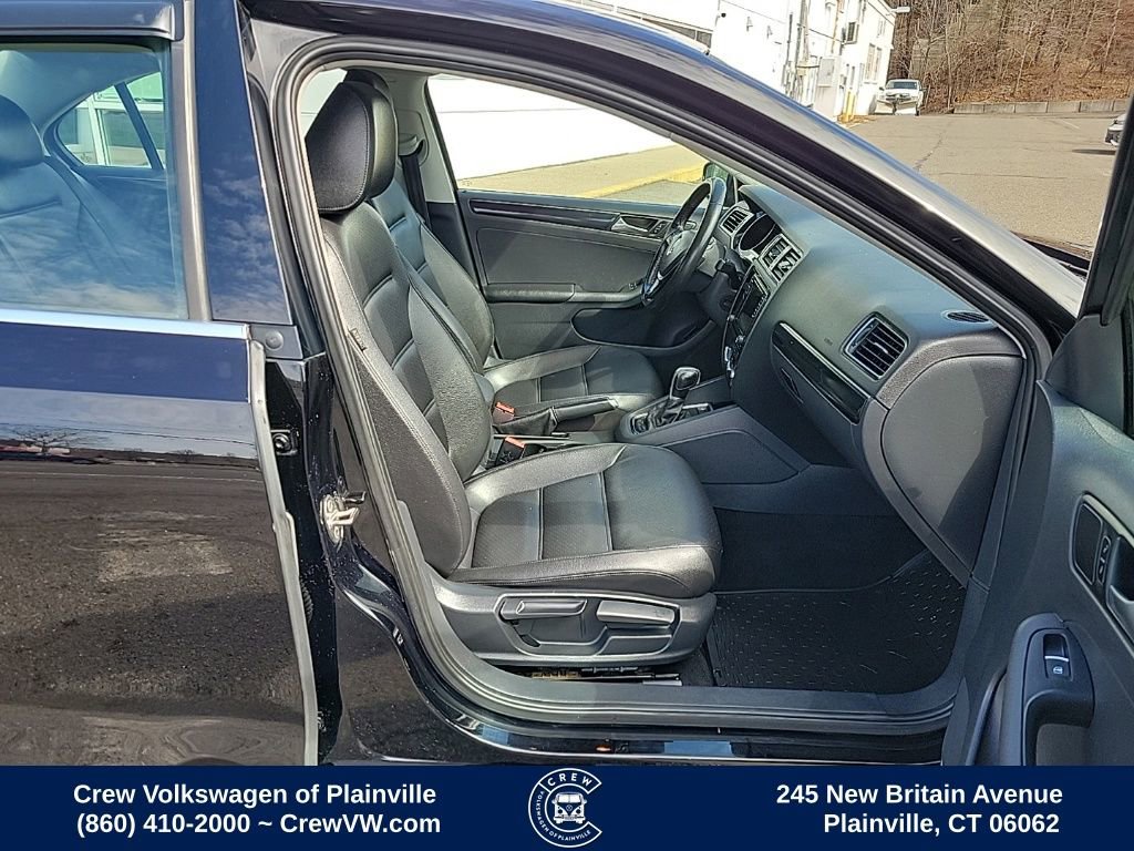 Used 2016 Volkswagen Jetta SEL w/ Lighting Package image 16