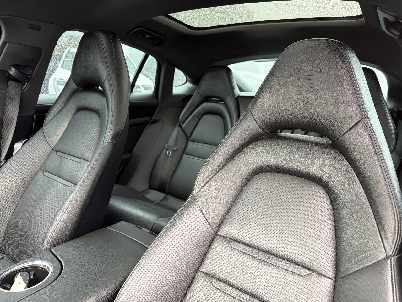 Used 2018 Porsche Panamera 4 AWD/4WD image 36