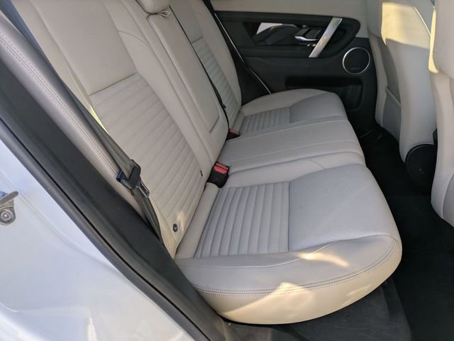 Used 2025 Land Rover Discovery Sport S image 17