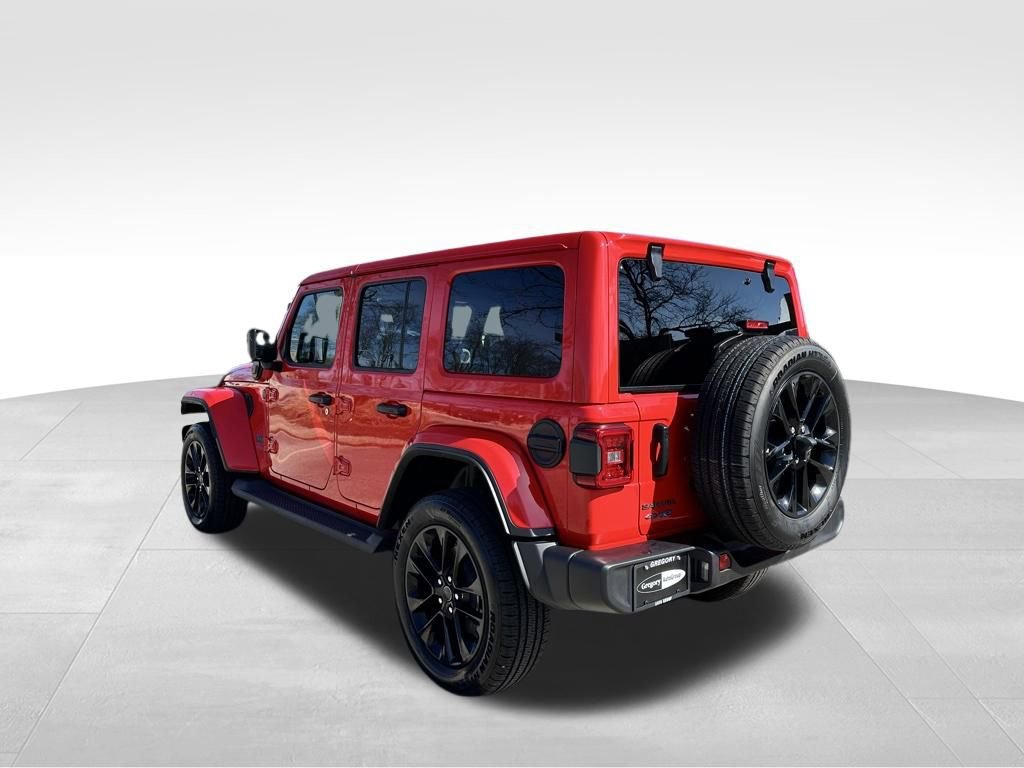 Used 2025 Jeep Wrangler Unlimited Sahara image 10