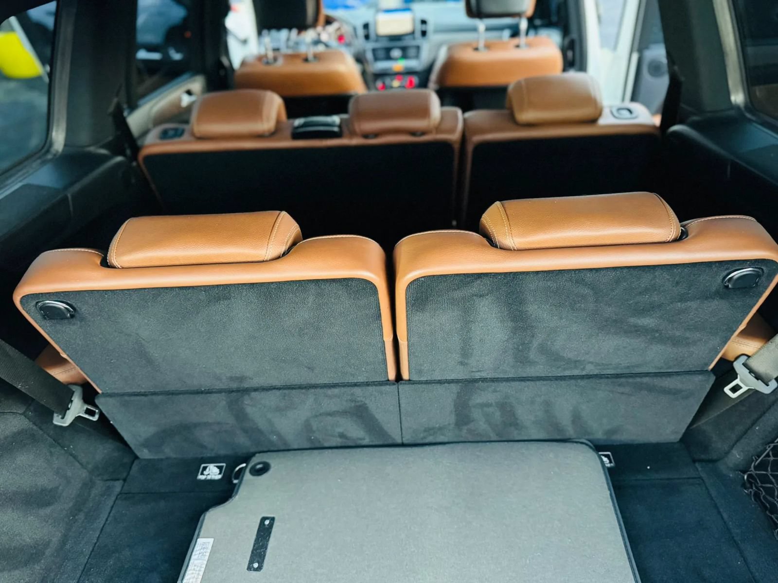 Used 2018 Mercedes-Benz GLS 550 4MATIC w/ Night Package image 19