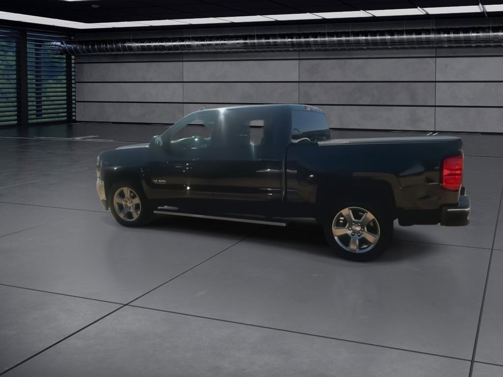 Used 2018 Chevrolet Silverado 1500 LT w/ Texas Edition image 6