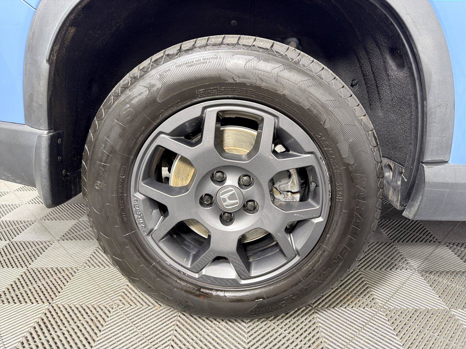 Used 2023 Honda Pilot TrailSport image 16