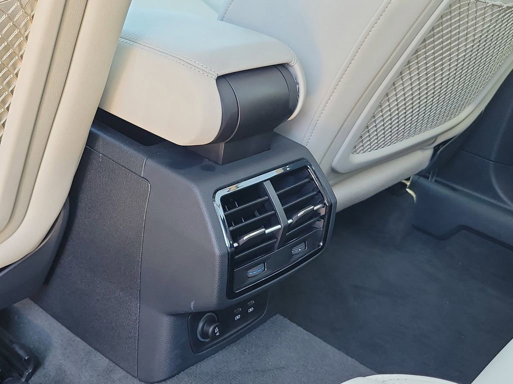 Used 2021 Audi Q3 2.0T Premium image 19