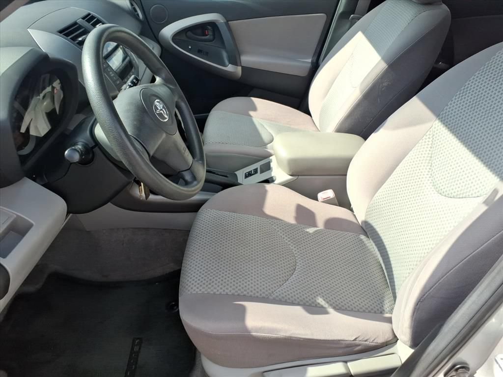Used 2006 Toyota RAV4 4WD image 12