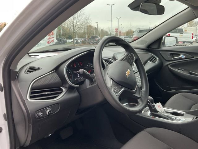 Used 2023 Chevrolet Malibu LT image 12