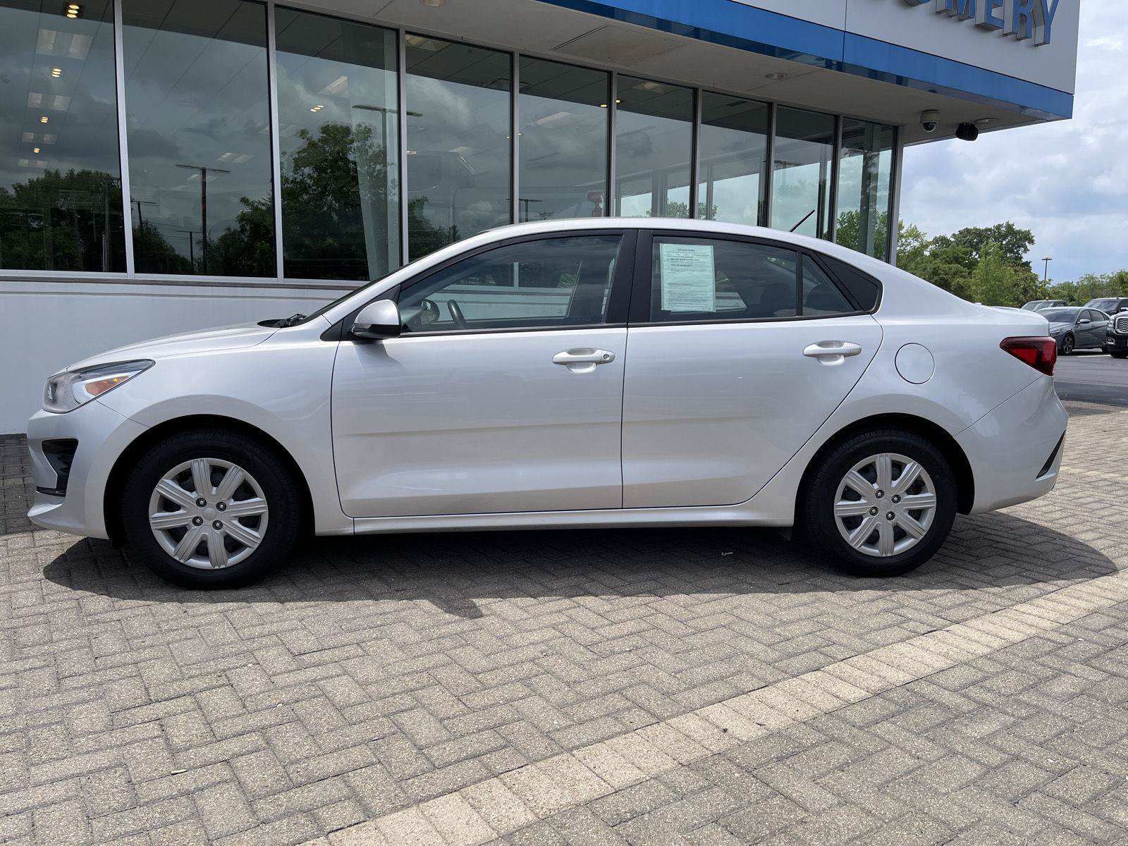 Used 2023 Kia Rio LX FWD image 2