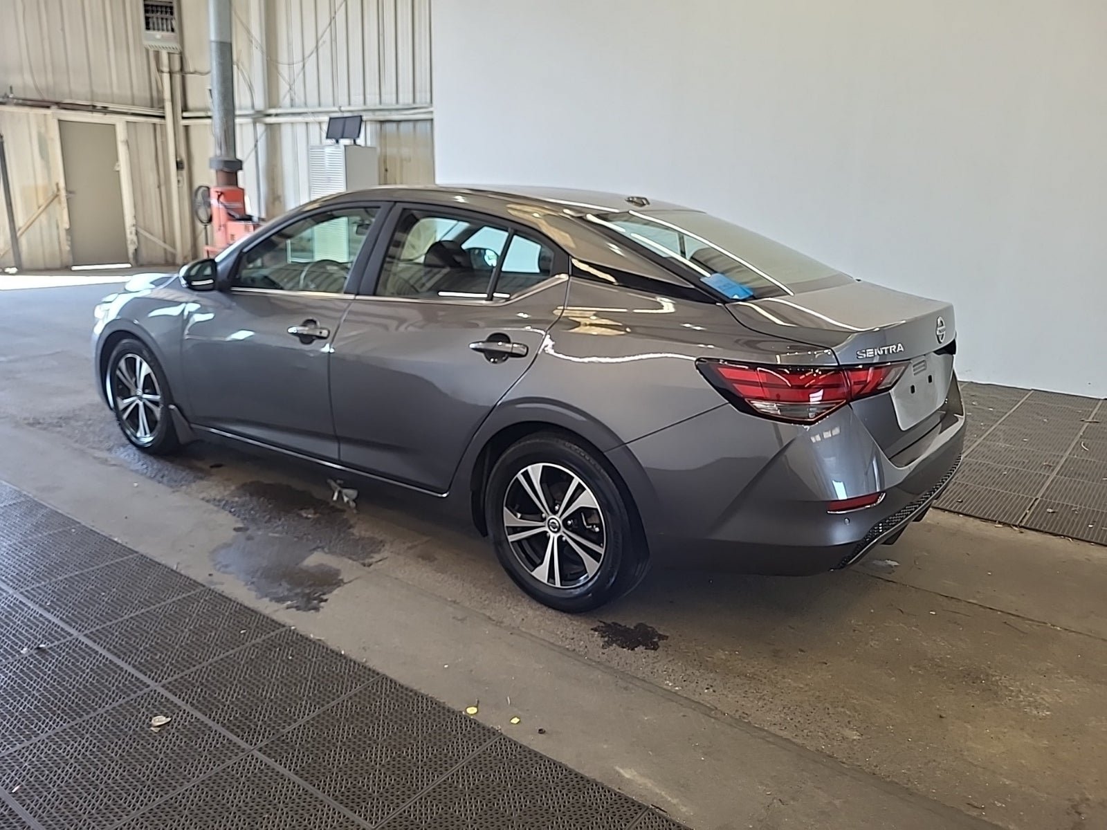 Used 2020 Nissan Sentra SV FWD image 8