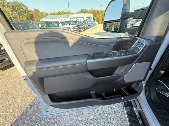 New 2026 Ford F250 Lariat image 10