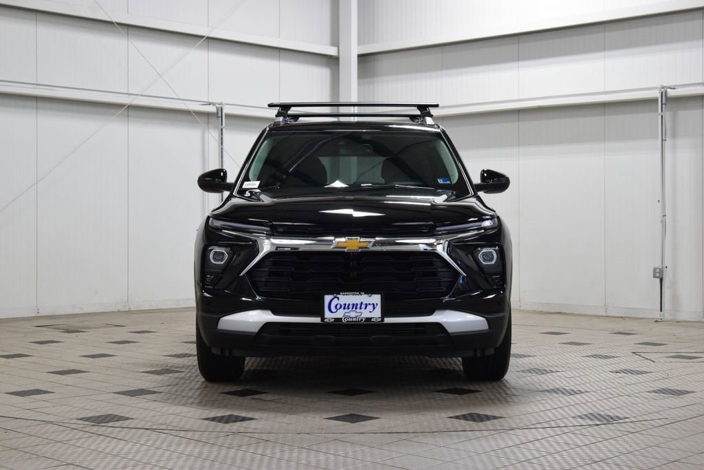 New 2026 Chevrolet TrailBlazer LT w/ Convenience Package AWD/4WD image 2