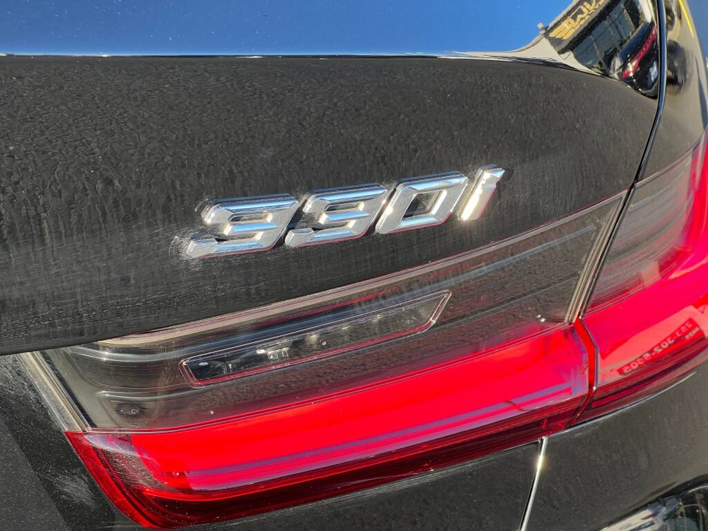 Used 2020 BMW 330i Sedan w/ Premium Package image 14
