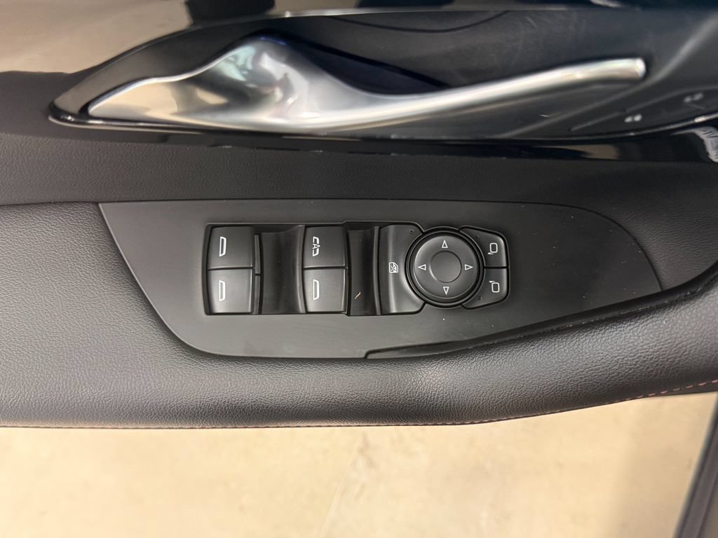 Used 2022 Chevrolet Blazer RS w/ Enhanced Convenience Package AWD/4WD image 12