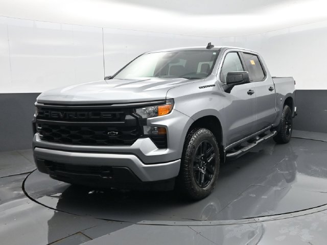 Used 2024 Chevrolet Silverado 1500 Custom w/ Turbomax Blackout Package AWD/4WD image 2