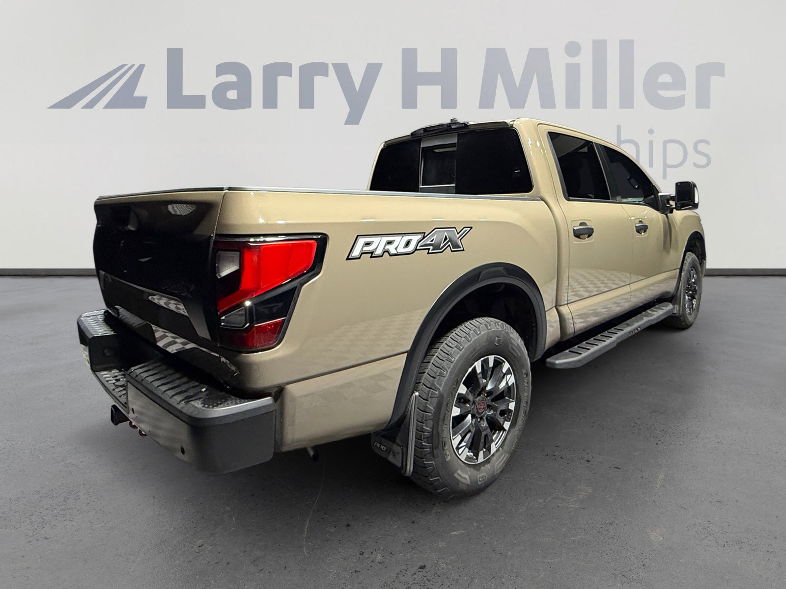 Certified 2024 Nissan Titan PRO-4X w/ Pro-4x Convenience Package image 5