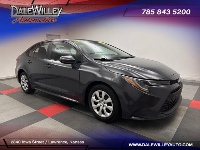 Used 2024 Toyota Corolla LE FWD image 1