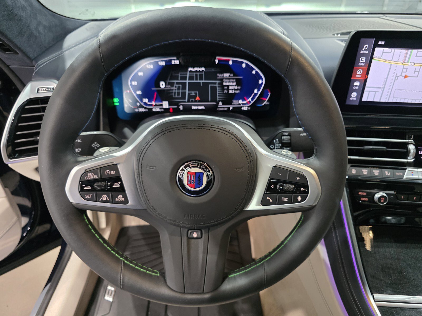 Used 2025 BMW ALPINA B8 xDrive Gran Coupe image 14