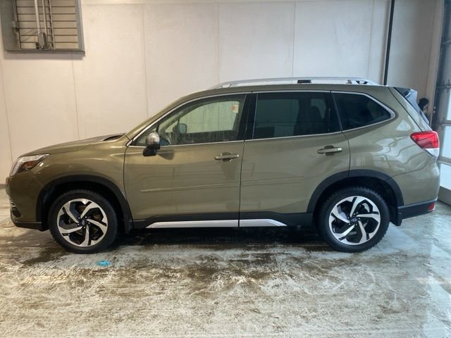 Used 2024 Subaru Forester Touring image 9
