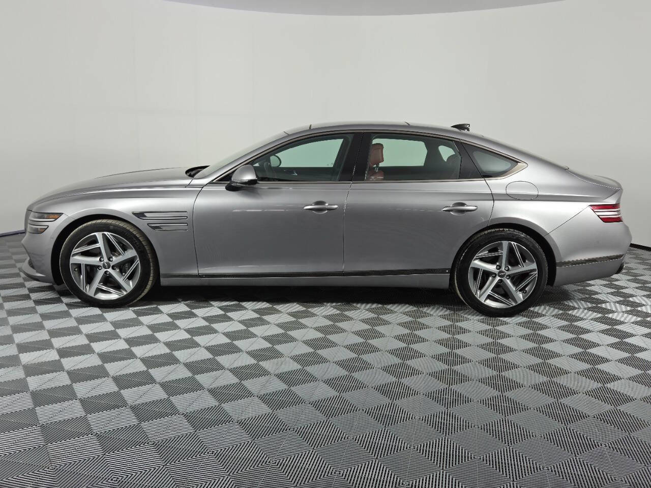 Used 2024 Genesis G80 2.5T w/ Sport Prestige Package AWD/4WD image 4