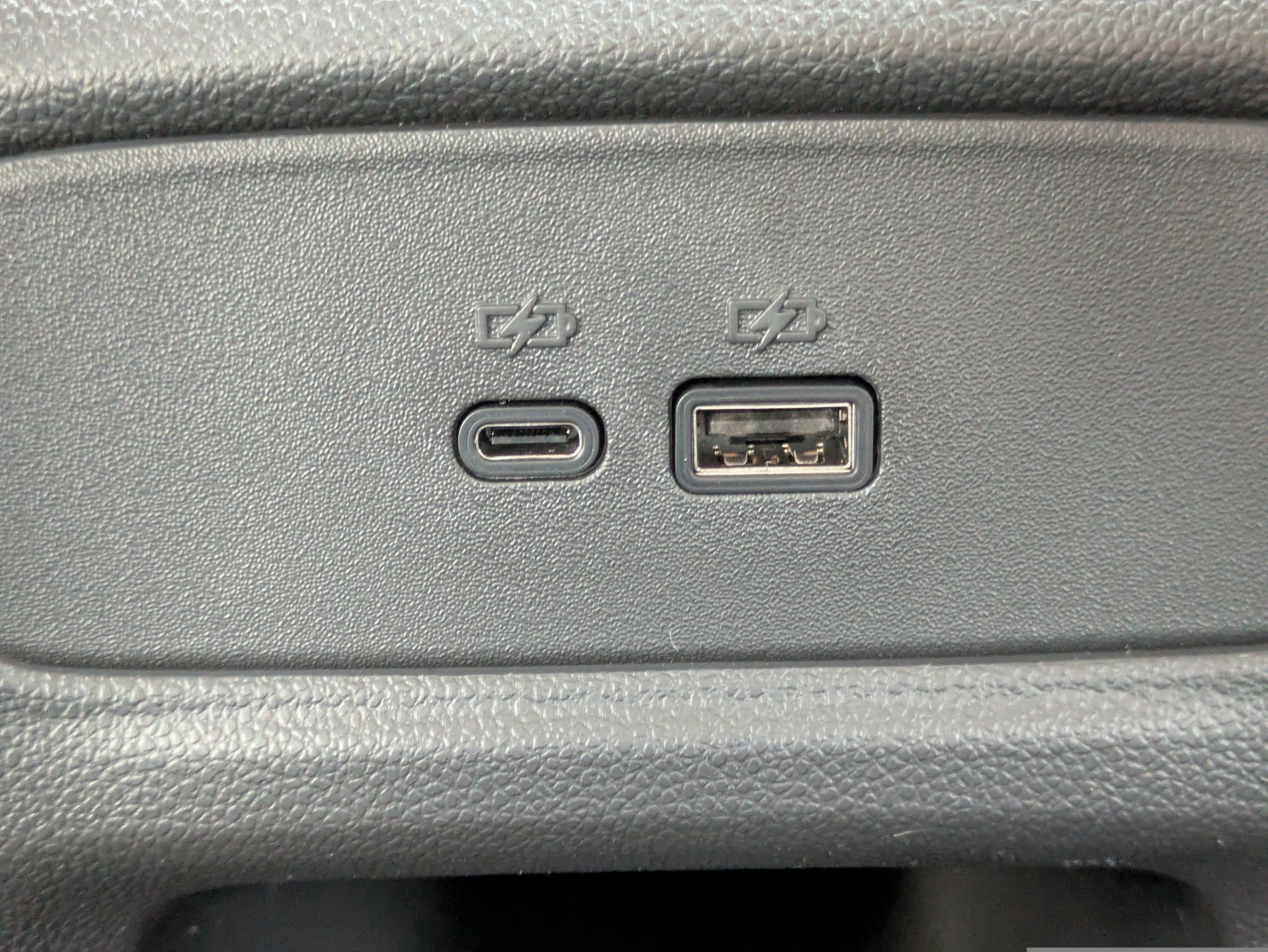 New 2025 Chevrolet Trax LT w/ Driver Confidence Package image 9