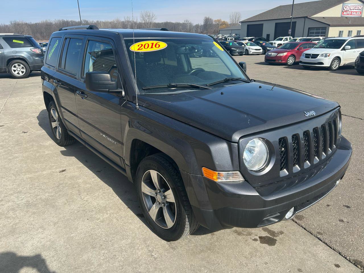Used 2016 Jeep Patriot High Altitude image 3
