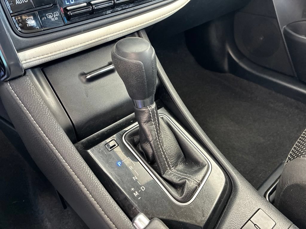 Used 2018 Toyota Corolla iM FWD image 31