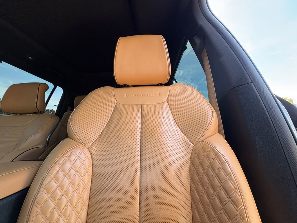 Used 2023 Jeep Grand Cherokee L Summit w/ Advanced Protech Group IV image 12