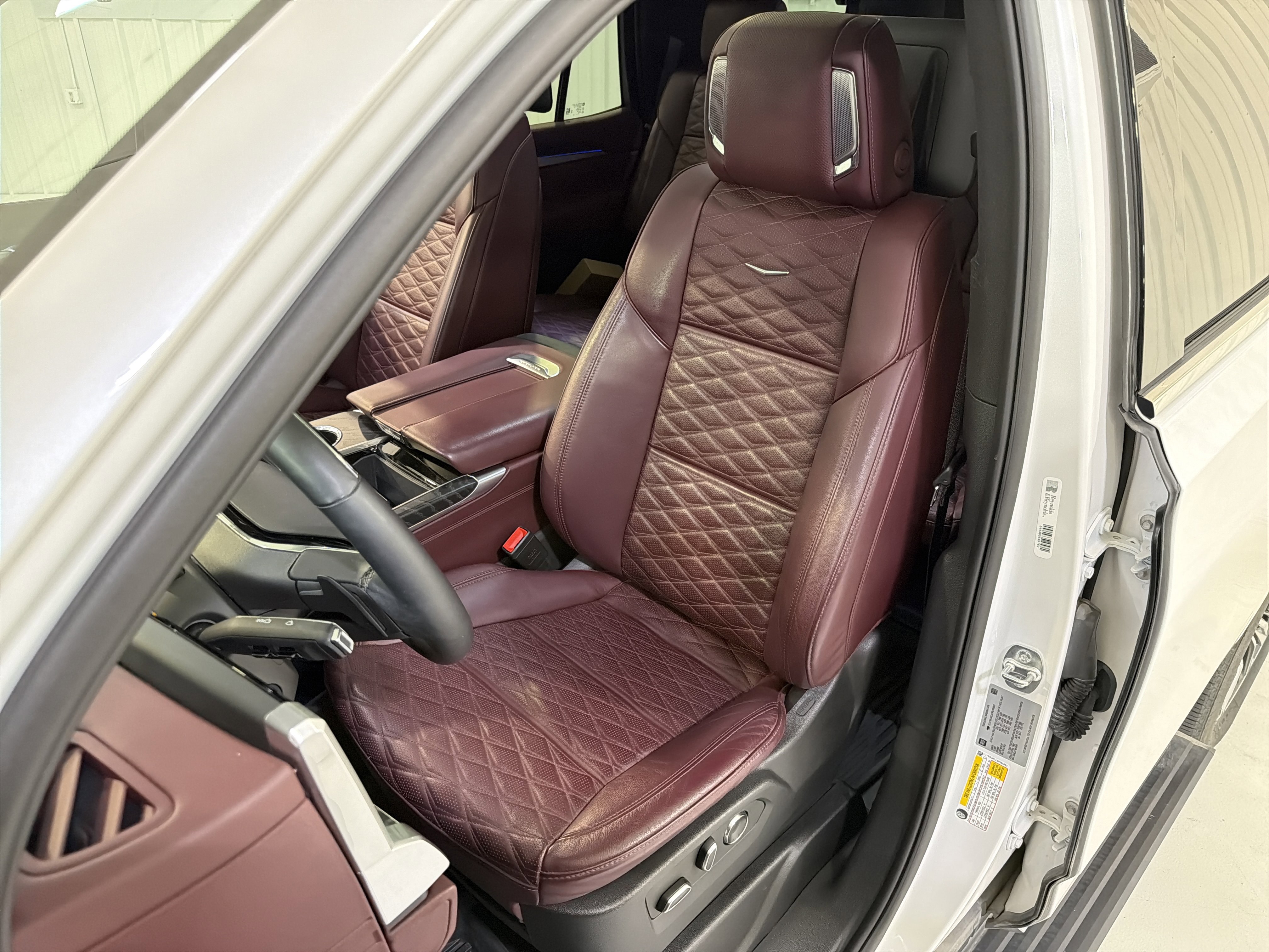 Used 2025 Cadillac Escalade Premium Luxury w/ Touring Package RWD image 11
