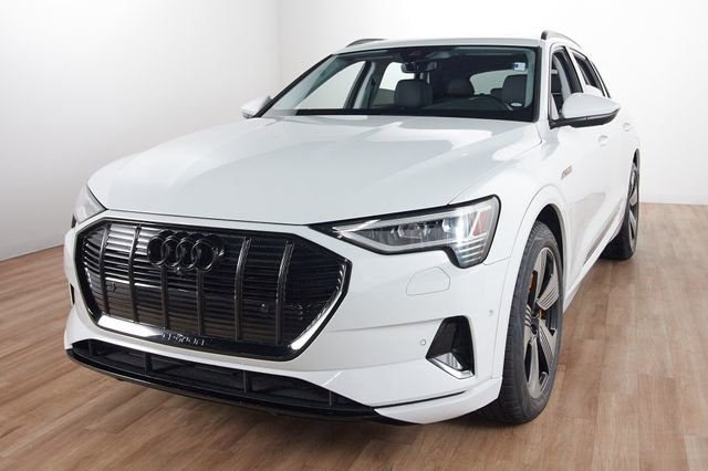 Used 2023 Audi e-tron Premium Plus w/ Premium Plus Package