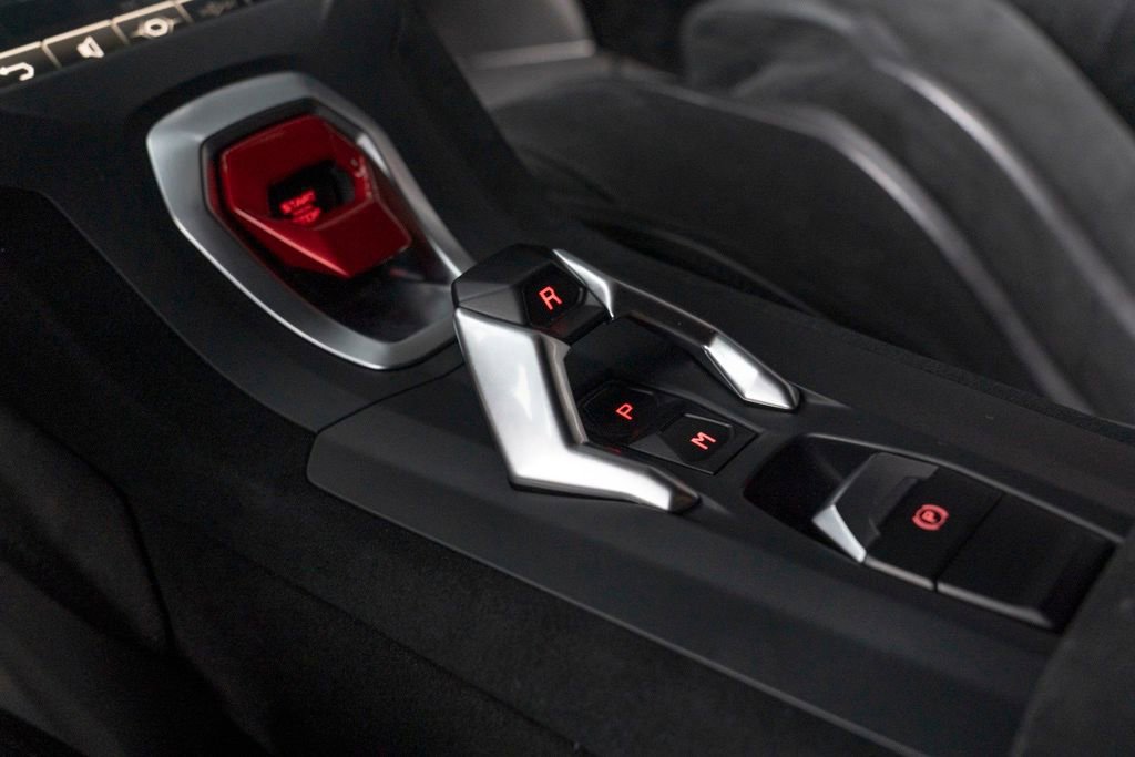 Used 2022 Lamborghini Huracan STO RWD image 31