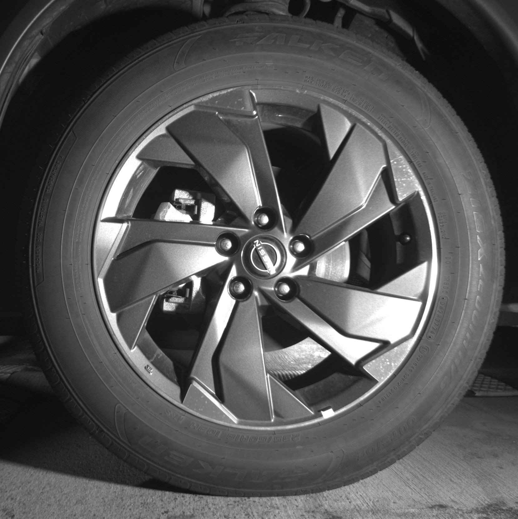 Used 2025 Nissan Rogue SV image 12