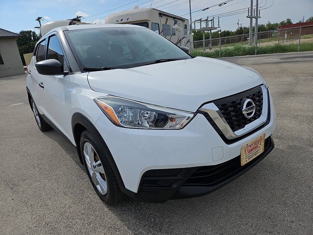 Used 2020 Nissan Kicks S FWD image 11