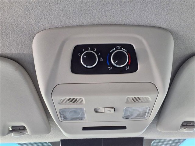 Used 2023 Ford Transit 350 XLT image 13