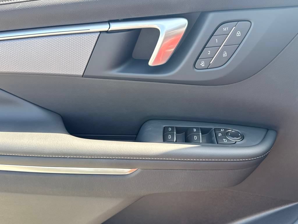New 2026 Buick Enclave Sport Touring w/ Power Package FWD image 20
