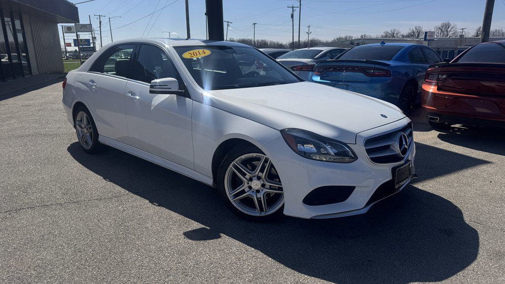 Used 2014 Mercedes-Benz E 350 4MATIC Sedan image 2