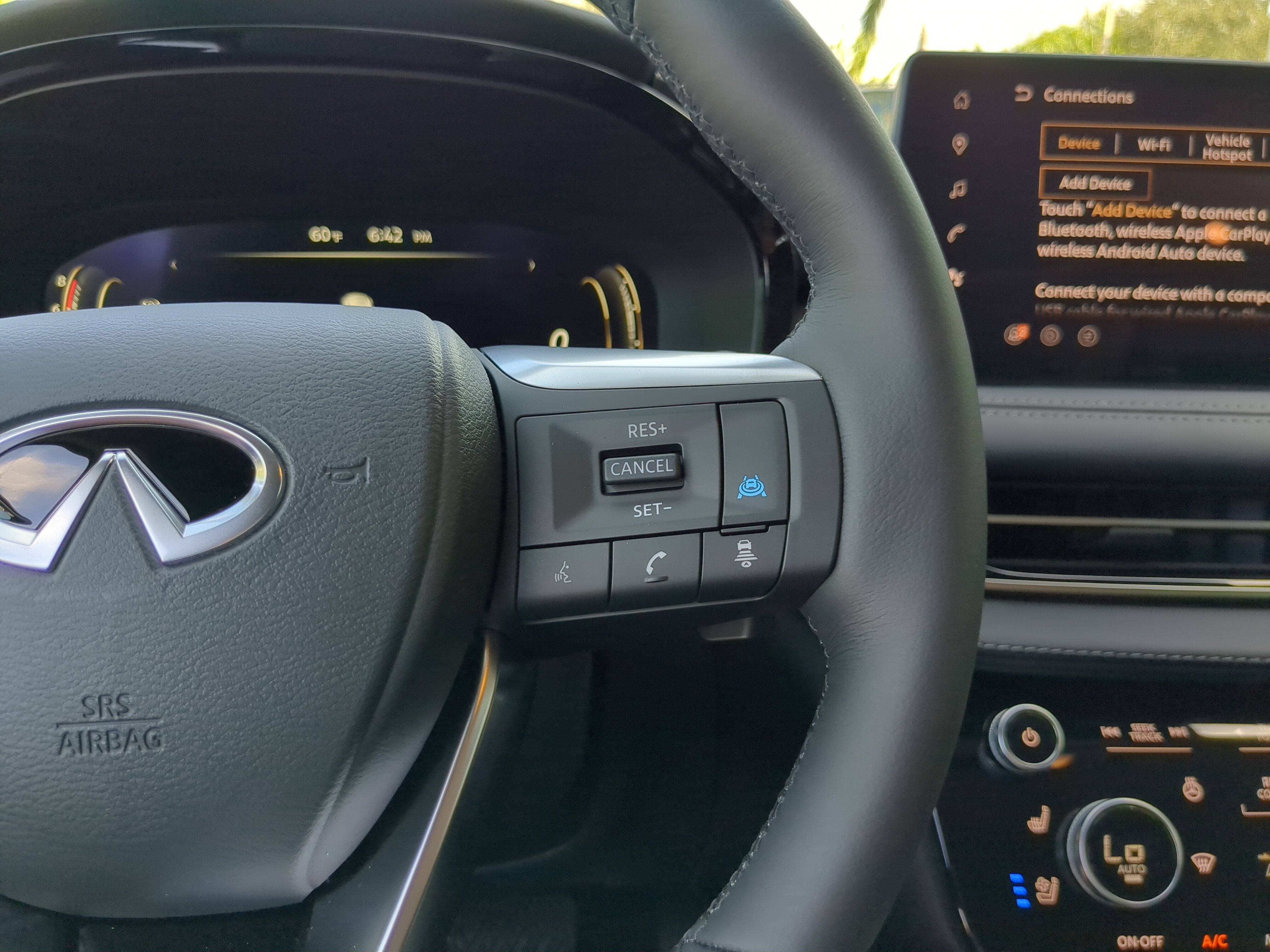 New 2026 INFINITI QX60 Luxe w/ Cargo Package image 31