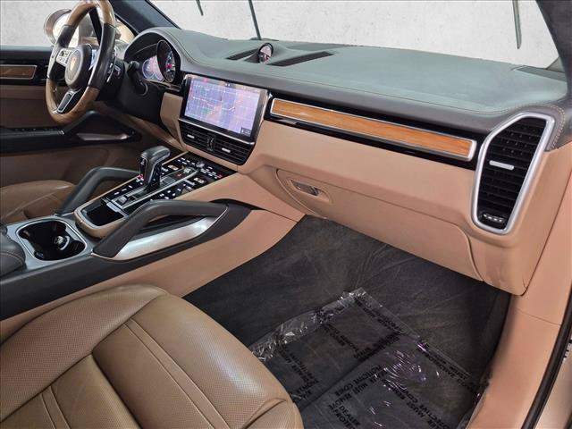 Used 2019 Porsche Cayenne Turbo AWD/4WD image 29