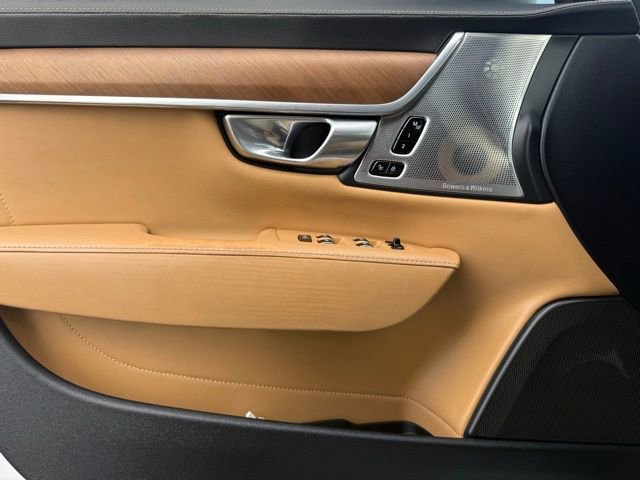 Used 2018 Volvo S90 T6 Inscription w/ Convenience Package image 12