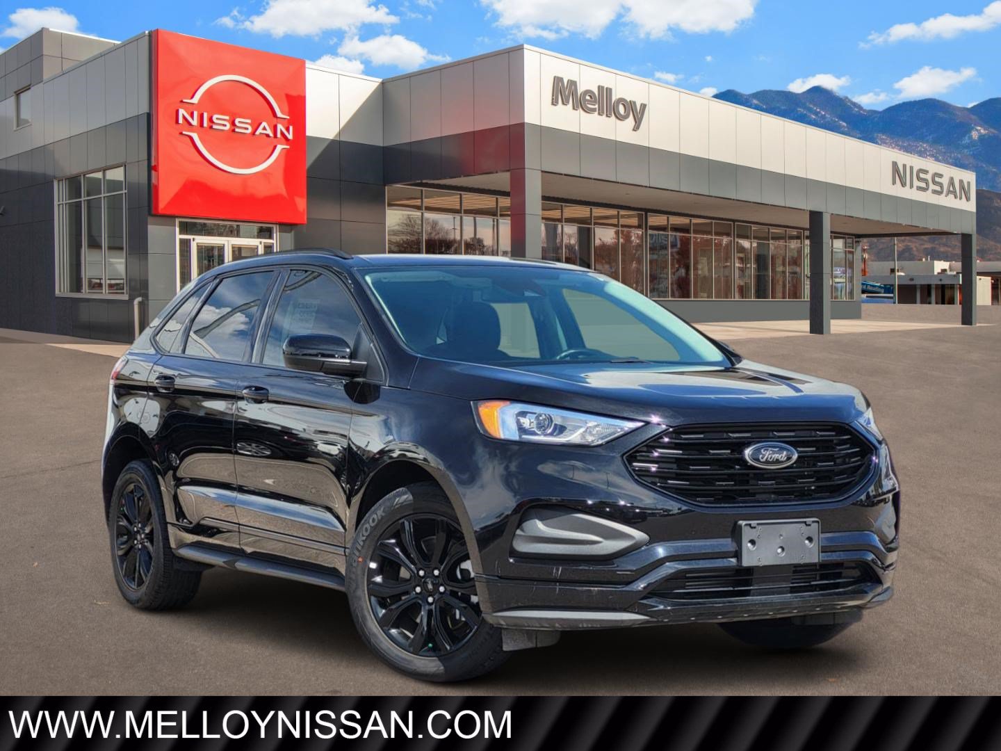 Used 2024 Ford Edge SE w/ Black Appearance Package
