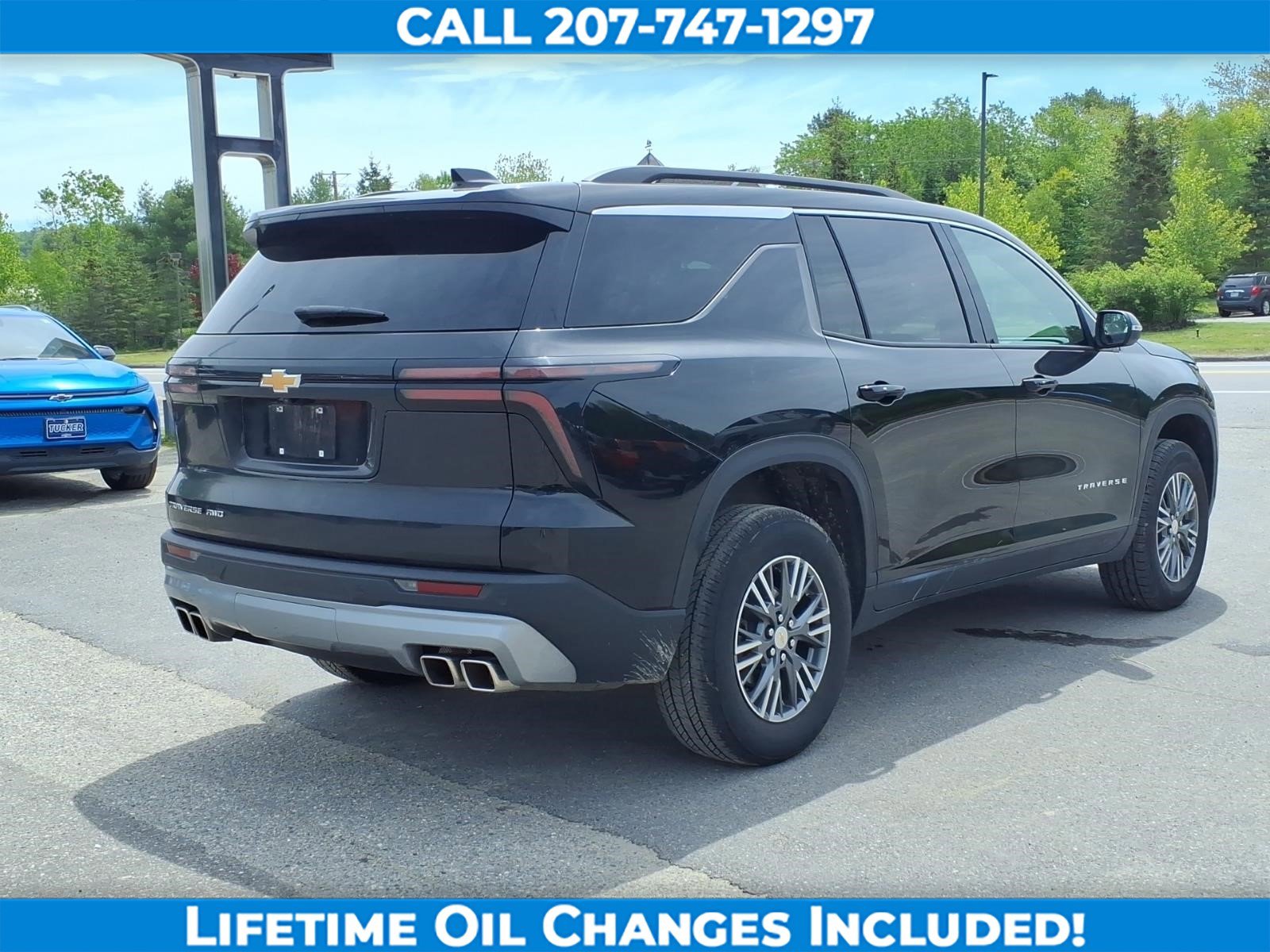 Used 2025 Chevrolet Traverse LT AWD/4WD image 5
