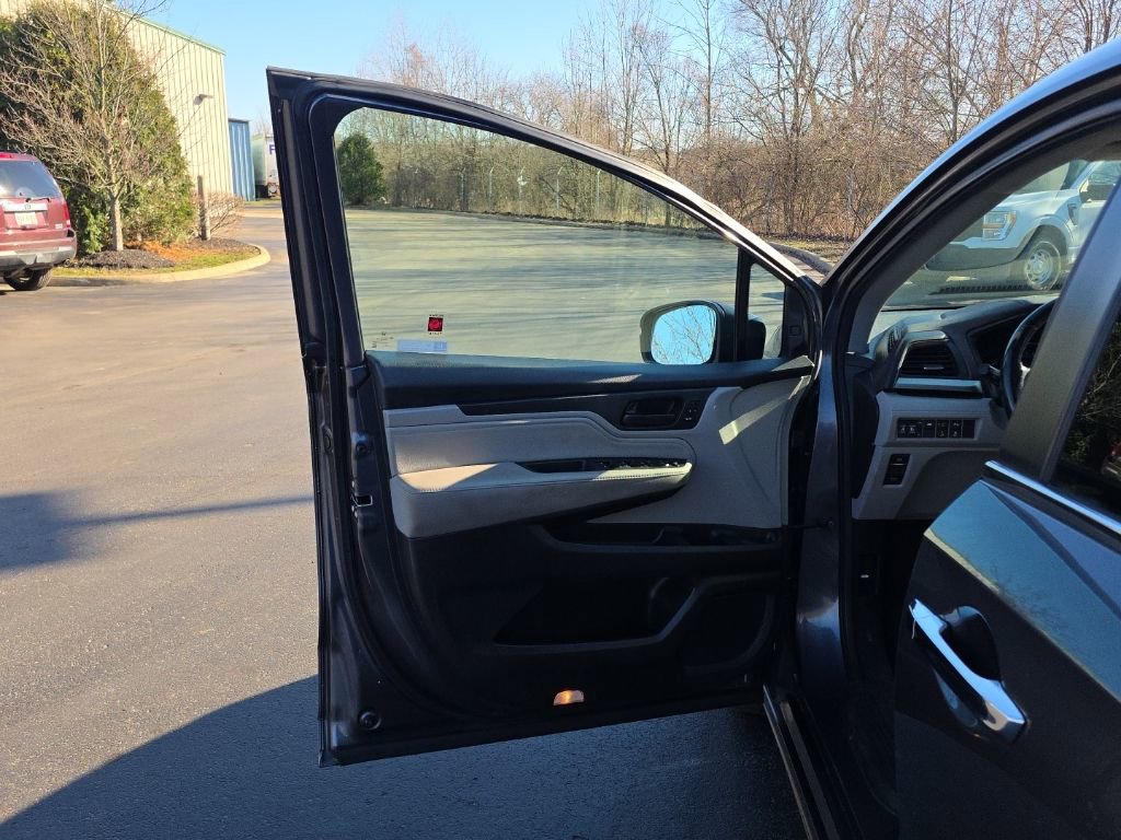 Used 2019 Honda Odyssey Touring image 13