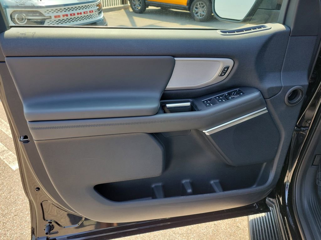 New 2026 Ford Expedition Active image 14