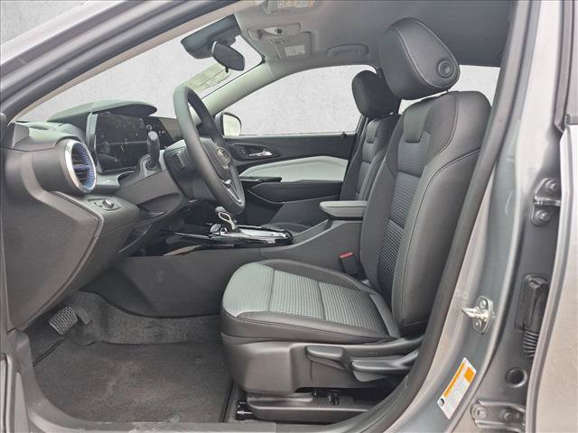 New 2026 Chevrolet Trax LT w/ Driver Confidence Package FWD image 4